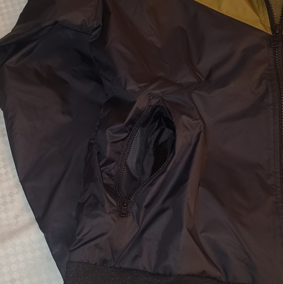 Nike Jacket - Picture 3 of 12